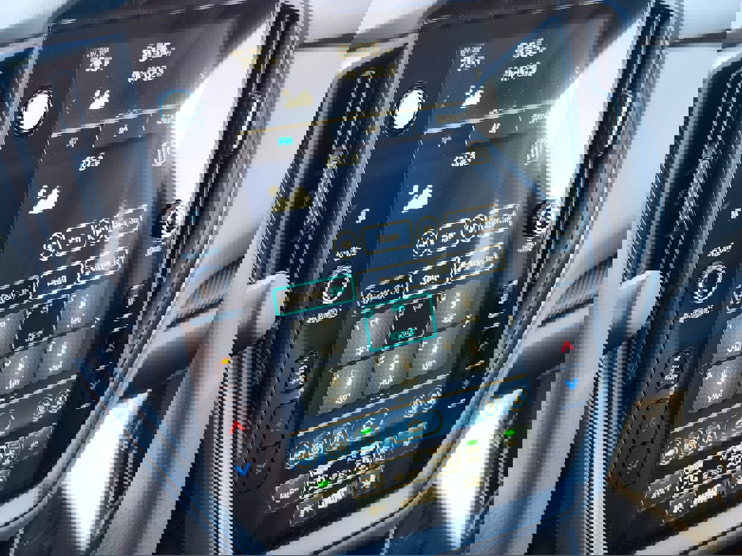 New 2025 Subaru Crosstrek 2.5i Limited w/ Popular Package #4A image 18