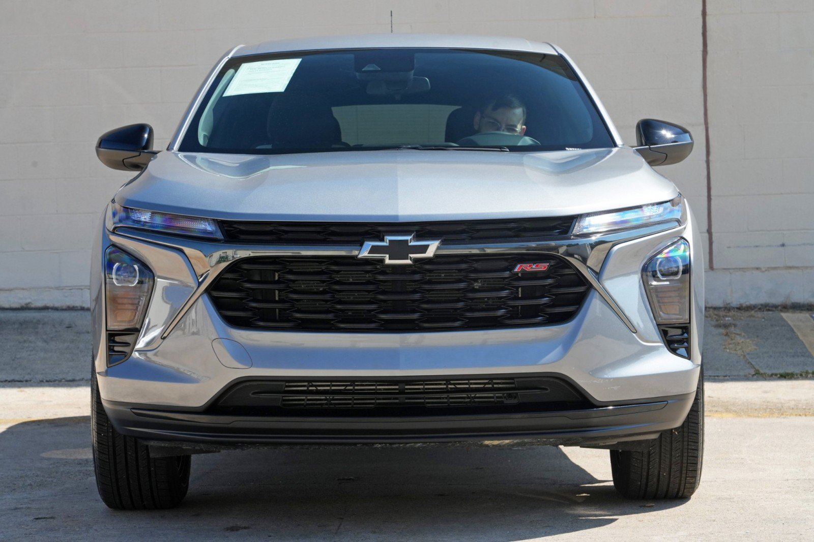 Used 2024 Chevrolet Trax RS w/ Driver Confidence Package FWD image 6