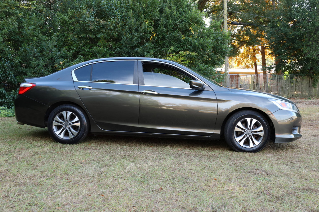 Used 2013 Honda Accord LX image 4