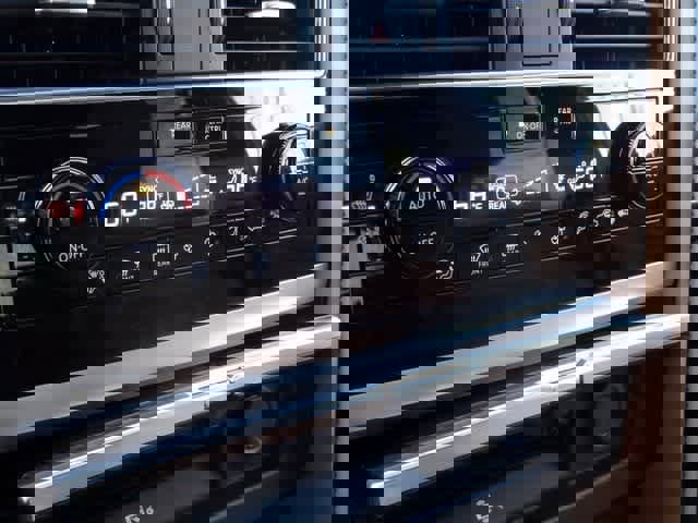 Used 2024 INFINITI QX80 Sensory image 26