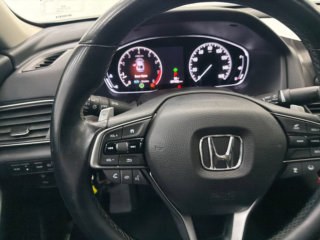 Used 2018 Honda Accord Touring image 25