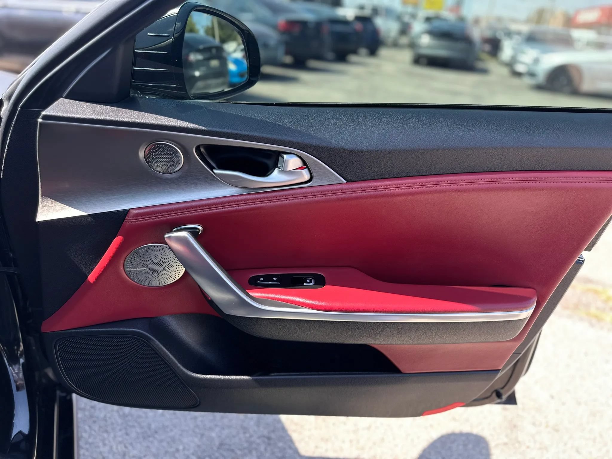 Used 2018 Kia Stinger GT2 AWD/4WD image 24