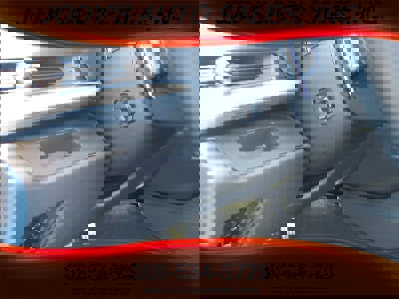 Used 2022 Chevrolet Corvette Stingray Coupe w/ Engine Appearance Package image 8