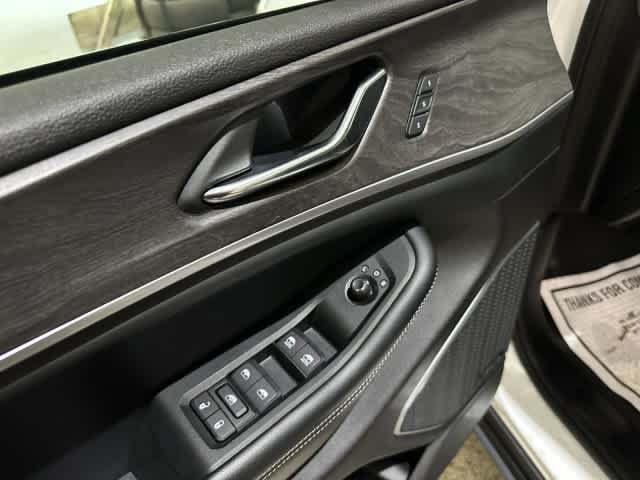 Used 2024 Jeep Grand Cherokee Limited 4xe AWD/4WD image 27