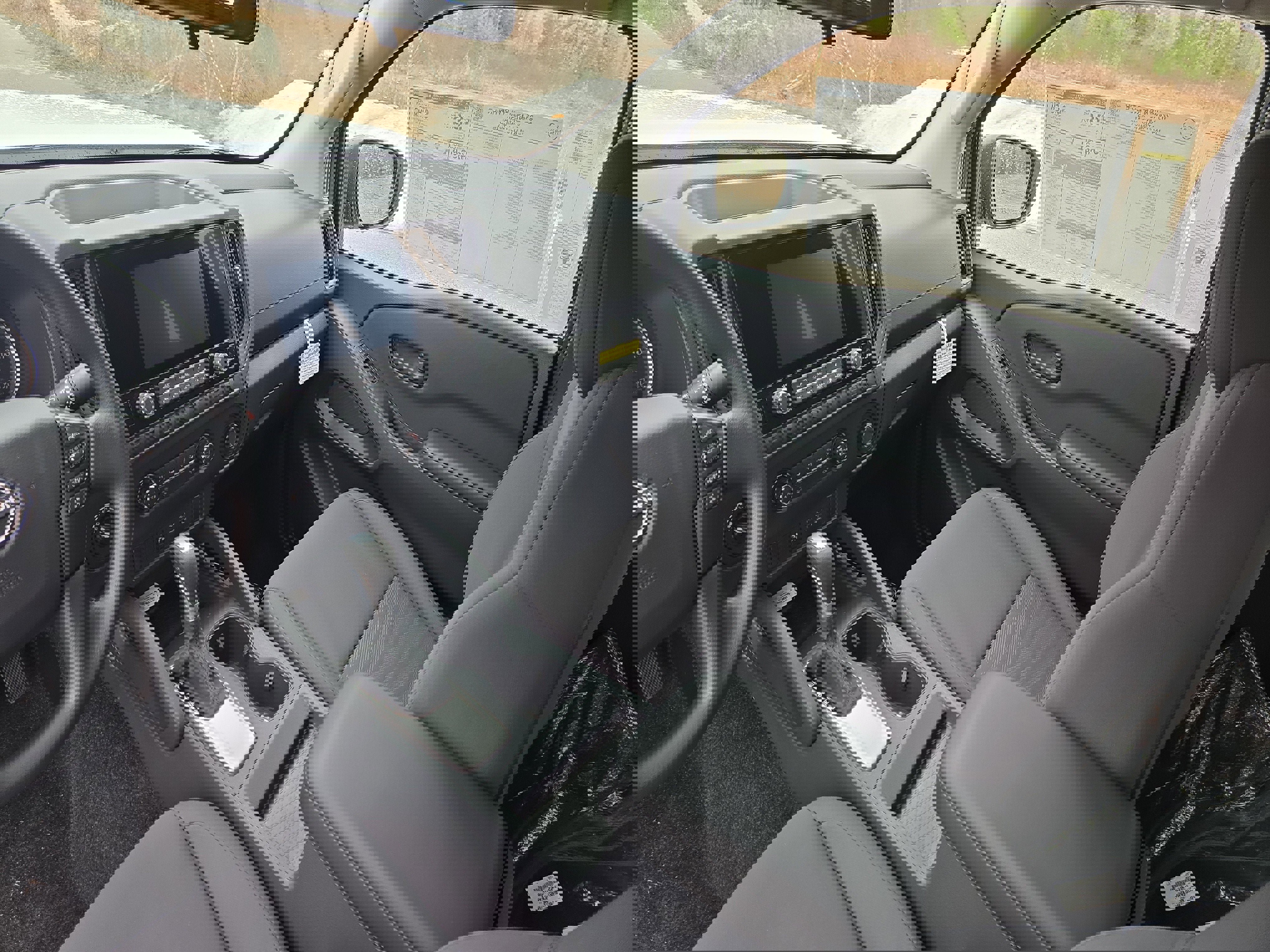 New 2026 Nissan Frontier S image 19