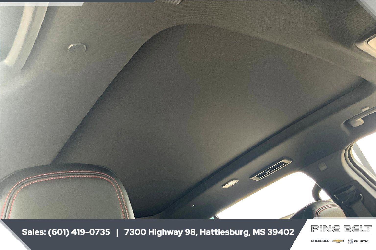 Used 2025 Chevrolet Traverse RS w/ LPO, Floor Liner Package image 16