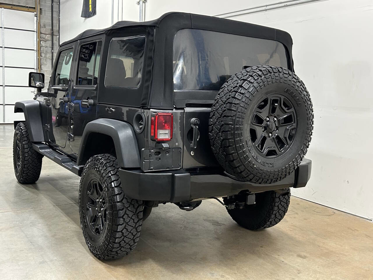 Used 2017 Jeep Wrangler Unlimited Sport image 35