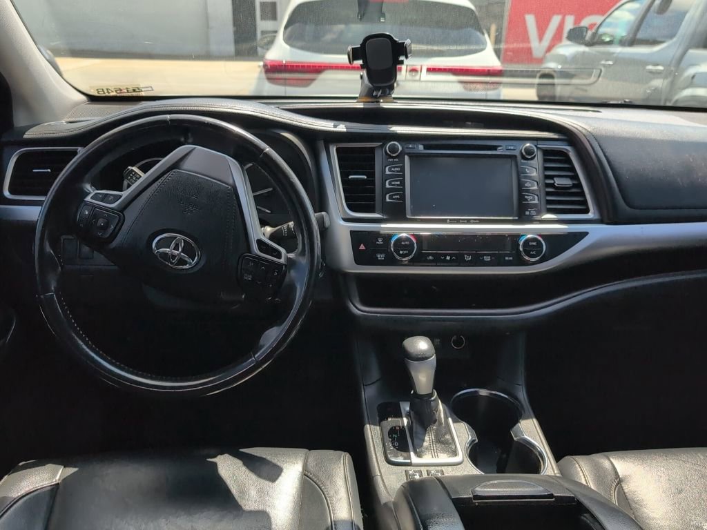 Certified 2018 Toyota Highlander XLE image 7
