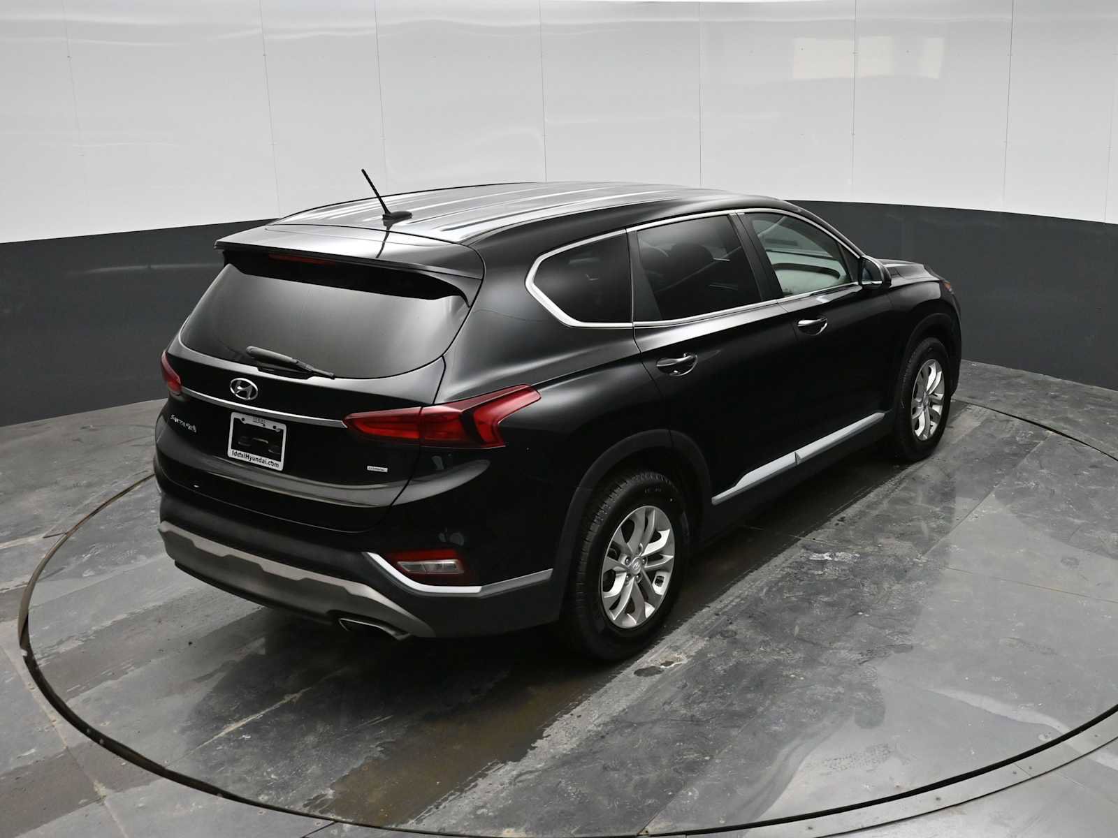 Used 2020 Hyundai Santa Fe SE image 30