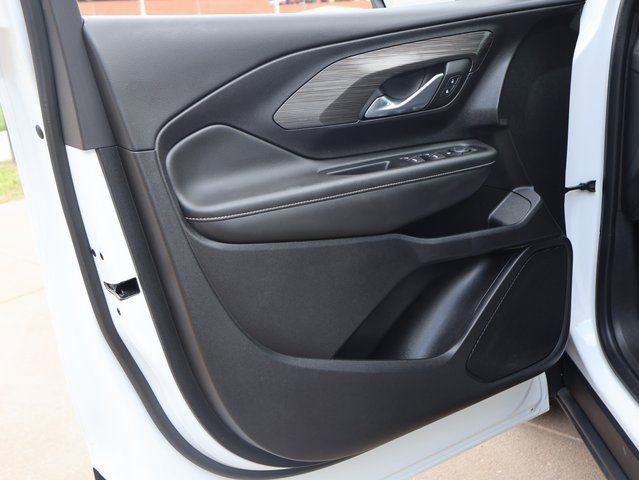 Used 2024 GMC Terrain SLE w/ Driver Convenience Package AWD/4WD image 39