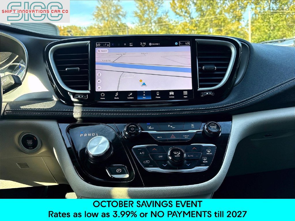 Used 2024 Chrysler Pacifica Limited FWD image 17