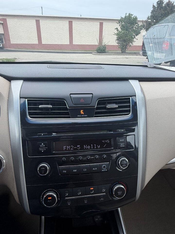 Used 2014 Nissan Altima 2.5 S FWD image 15
