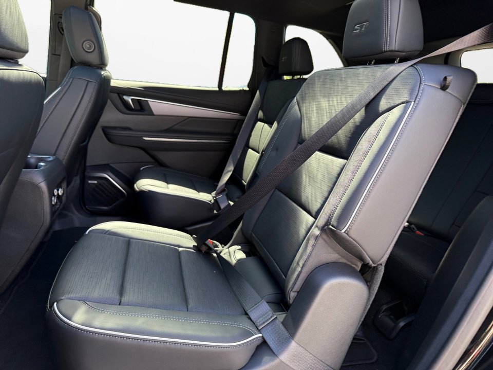 New 2025 Buick Enclave Sport Touring w/ Power Package image 13