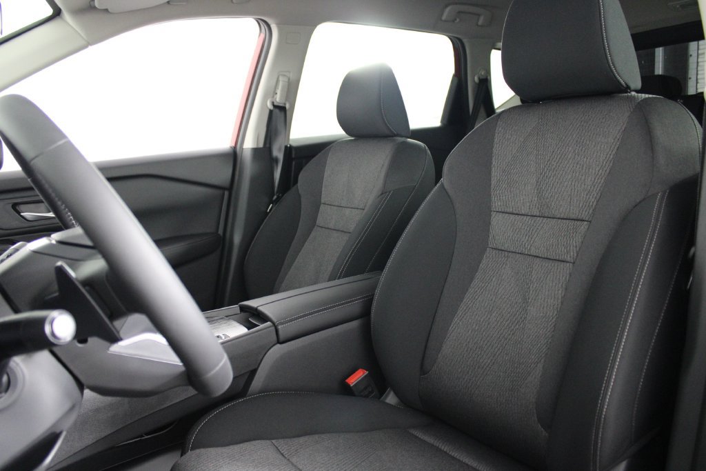 Certified 2026 Nissan Rogue SV FWD image 16