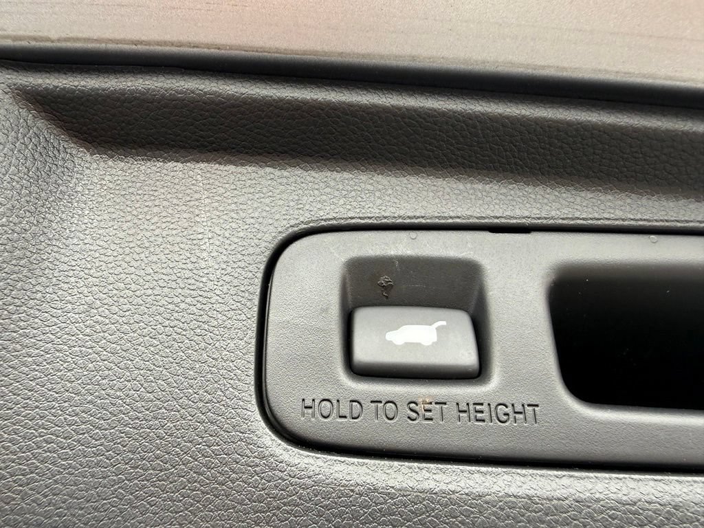 Used 2024 Honda CR-V Sport-L image 9