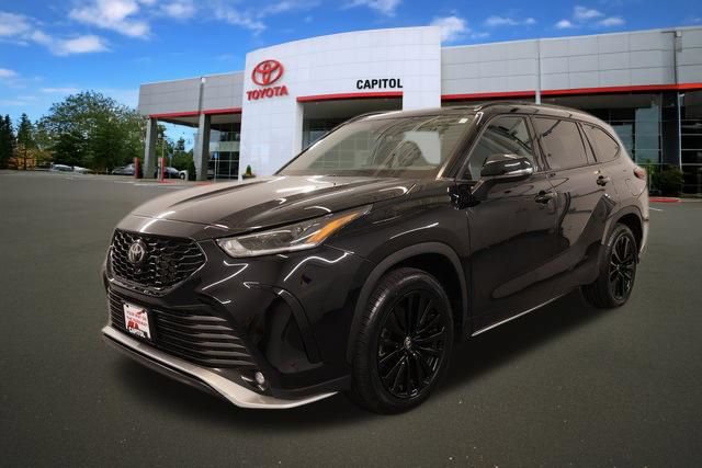 Certified 2025 Toyota Highlander XSE AWD/4WD image 6