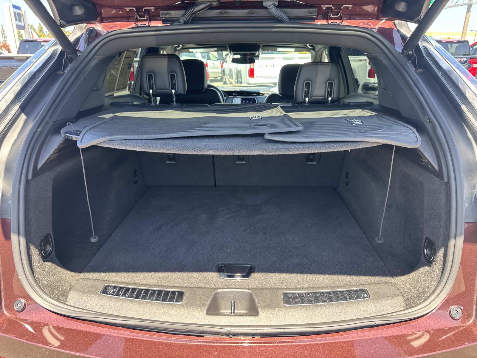 Used 2023 Cadillac XT4 Sport FWD image 32
