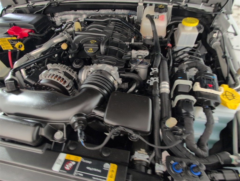 Certified 2024 Jeep Gladiator Mojave w/ Technology Group image 17