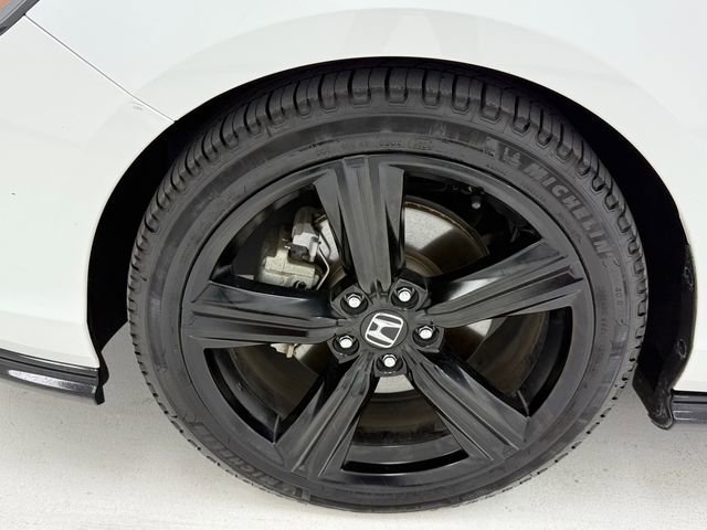 Used 2024 Honda Accord Sport image 7