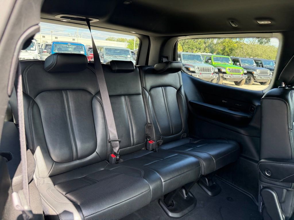 Used 2023 Jeep Wagoneer Series III w/ Preferred Equipment Group image 33