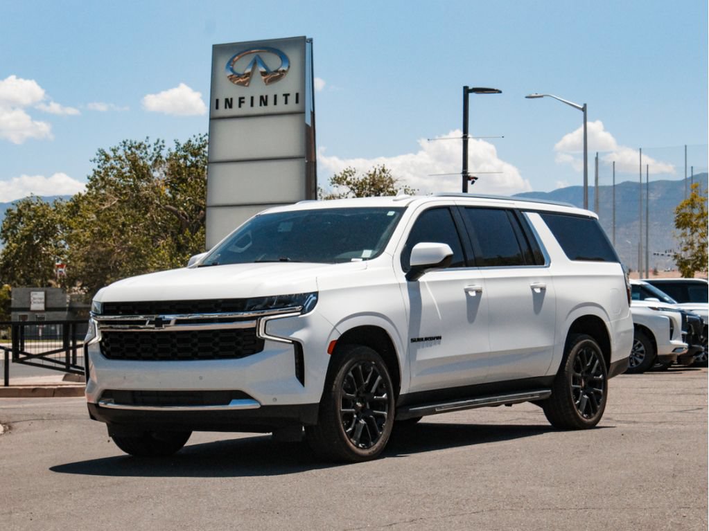 Used 2022 Chevrolet Suburban LS RWD image 1