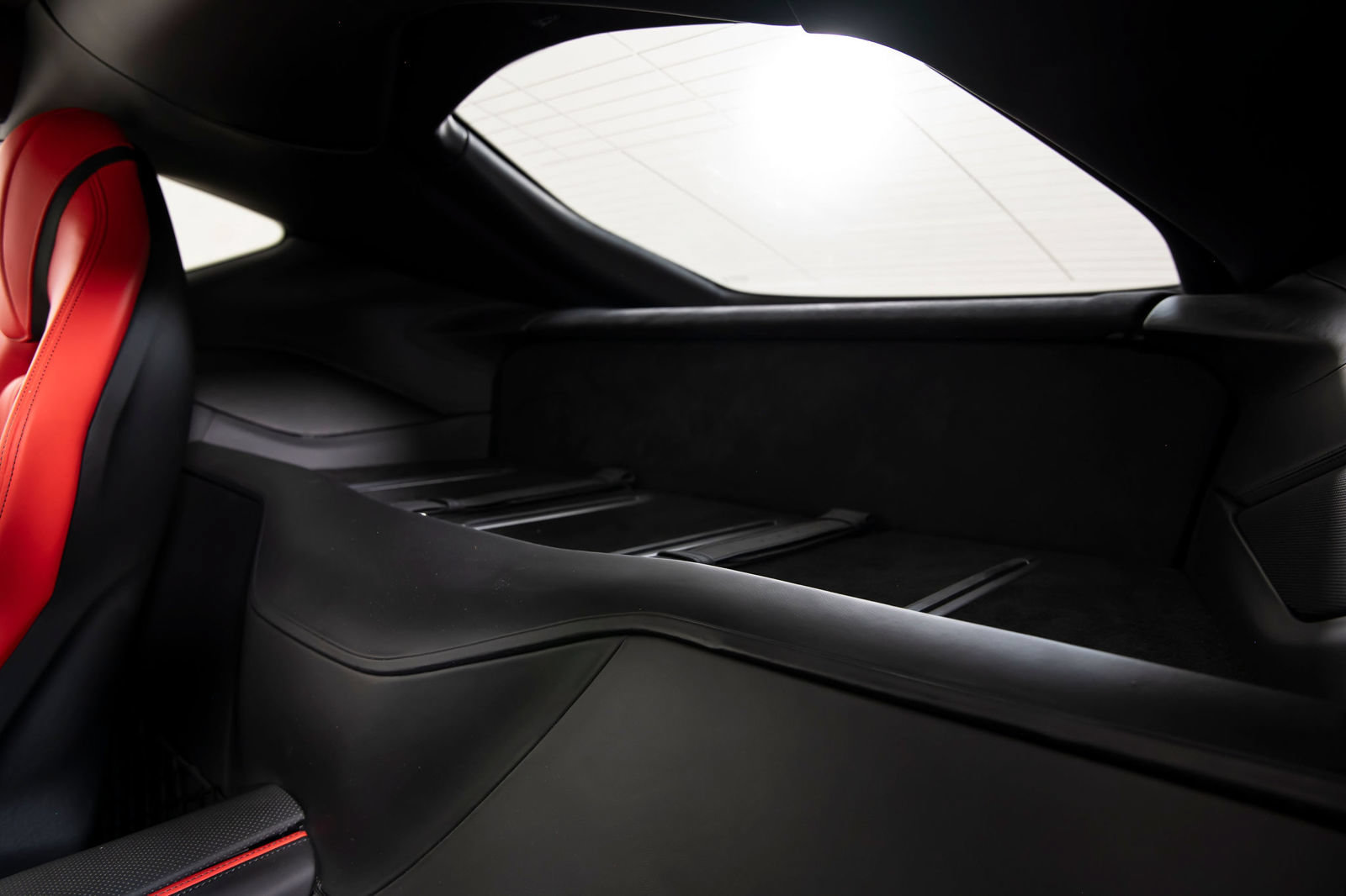 Certified 2019 Ferrari 812 Superfast RWD image 17