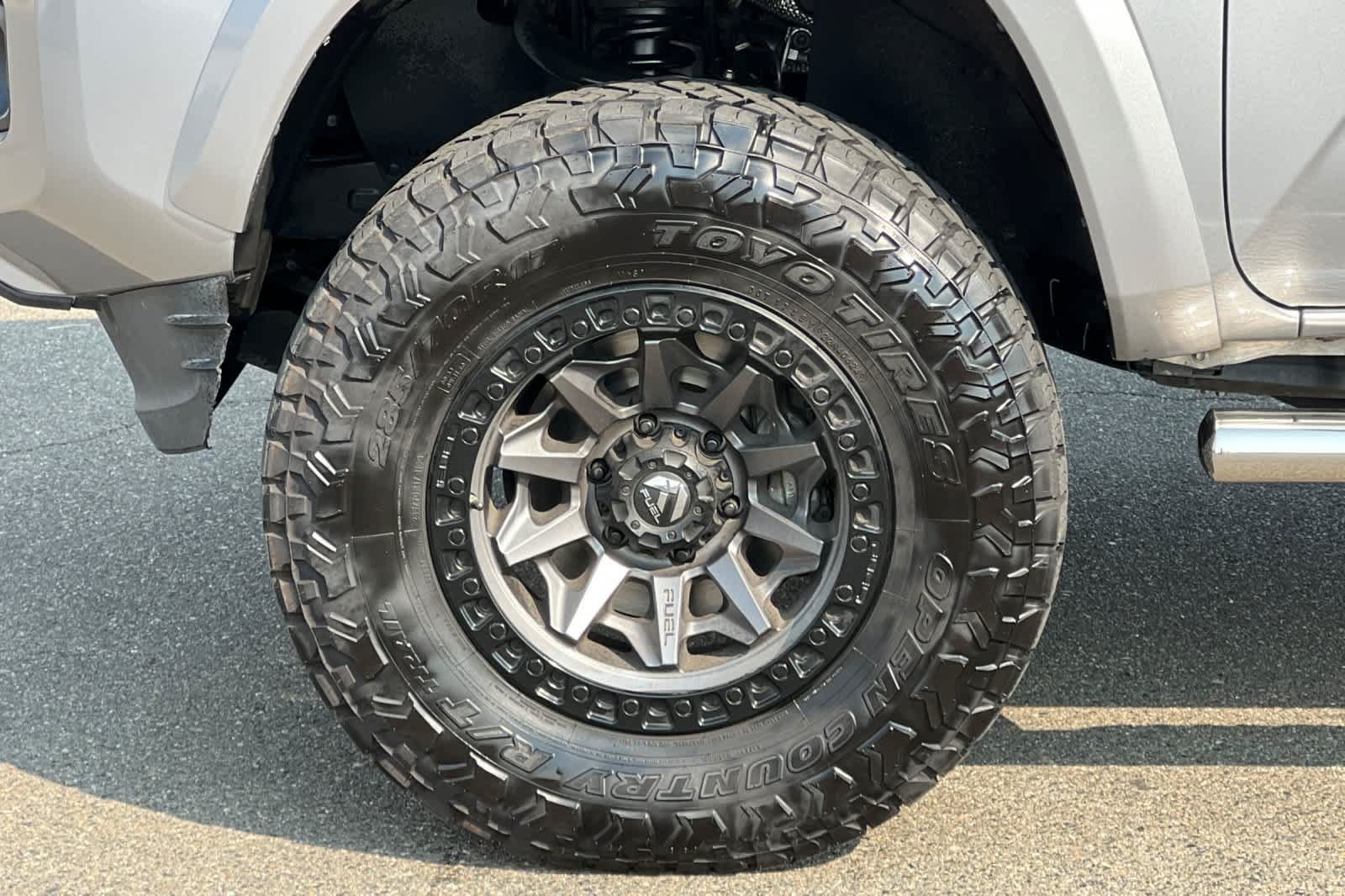 Used 2020 Toyota Tacoma SR5 w/ Blackout Package RWD image 28