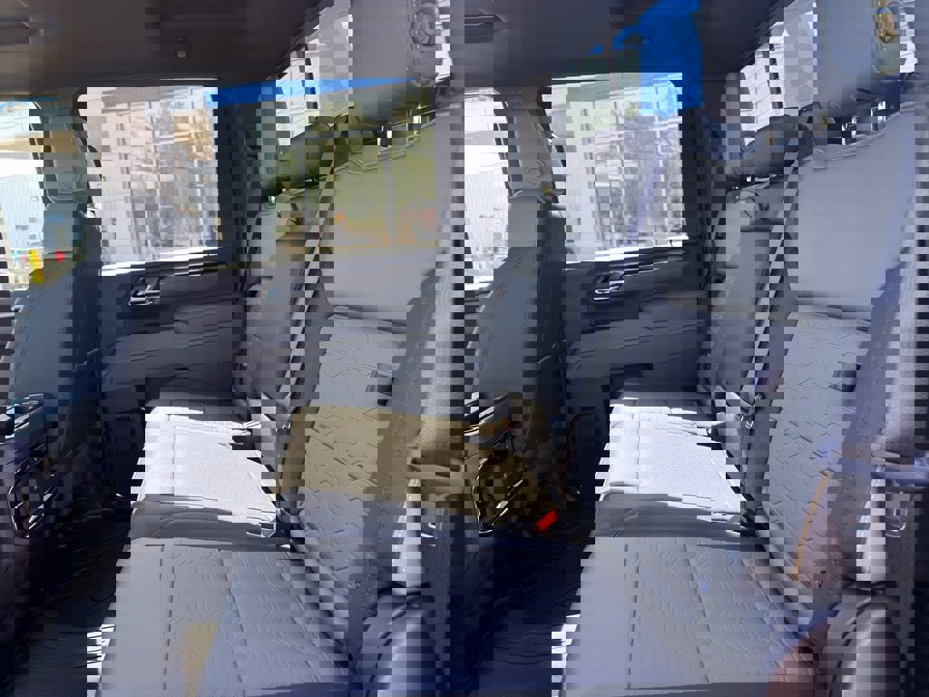 New 2026 Chevrolet Silverado 2500 ZR2 AWD/4WD image 4