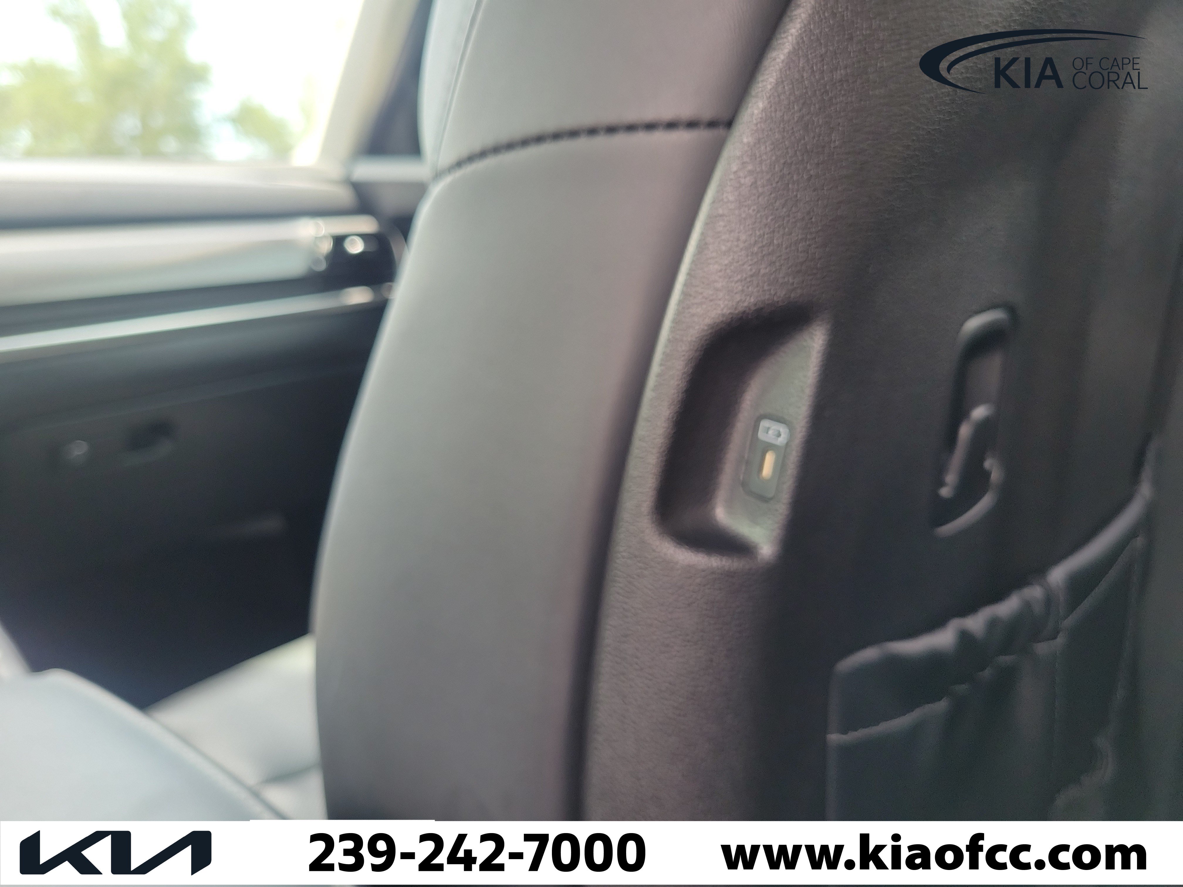 Certified 2024 Kia Telluride S w/ S Sunroof Package AWD/4WD image 15