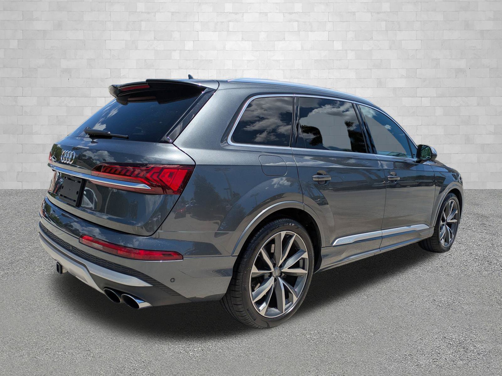 Used 2021 Audi SQ7 Premium Plus AWD/4WD image 2