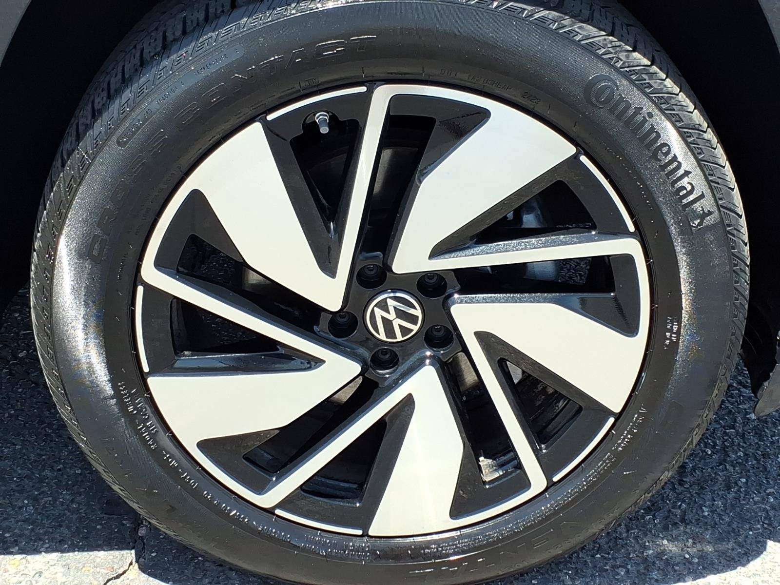 Certified 2024 Volkswagen Atlas SEL AWD/4WD image 9