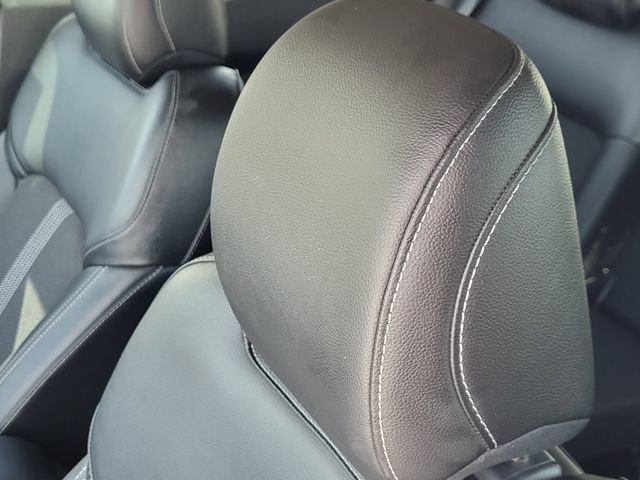 Certified 2025 MAZDA CX-50 AWD 2.5 S w/ Premium Package image 5