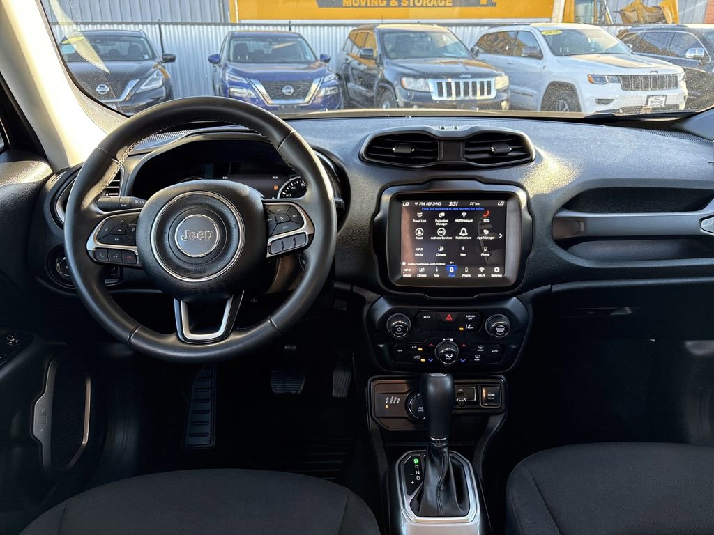 Used 2022 Jeep Renegade Latitude image 9