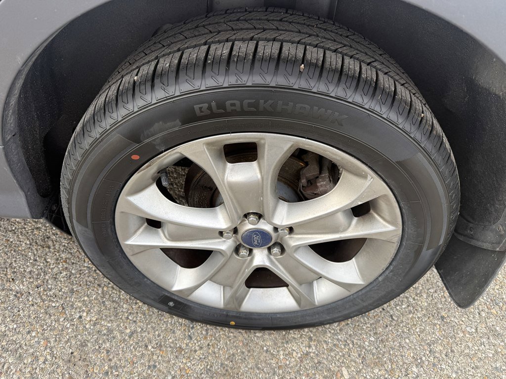 Used 2015 Ford Escape Titanium image 9