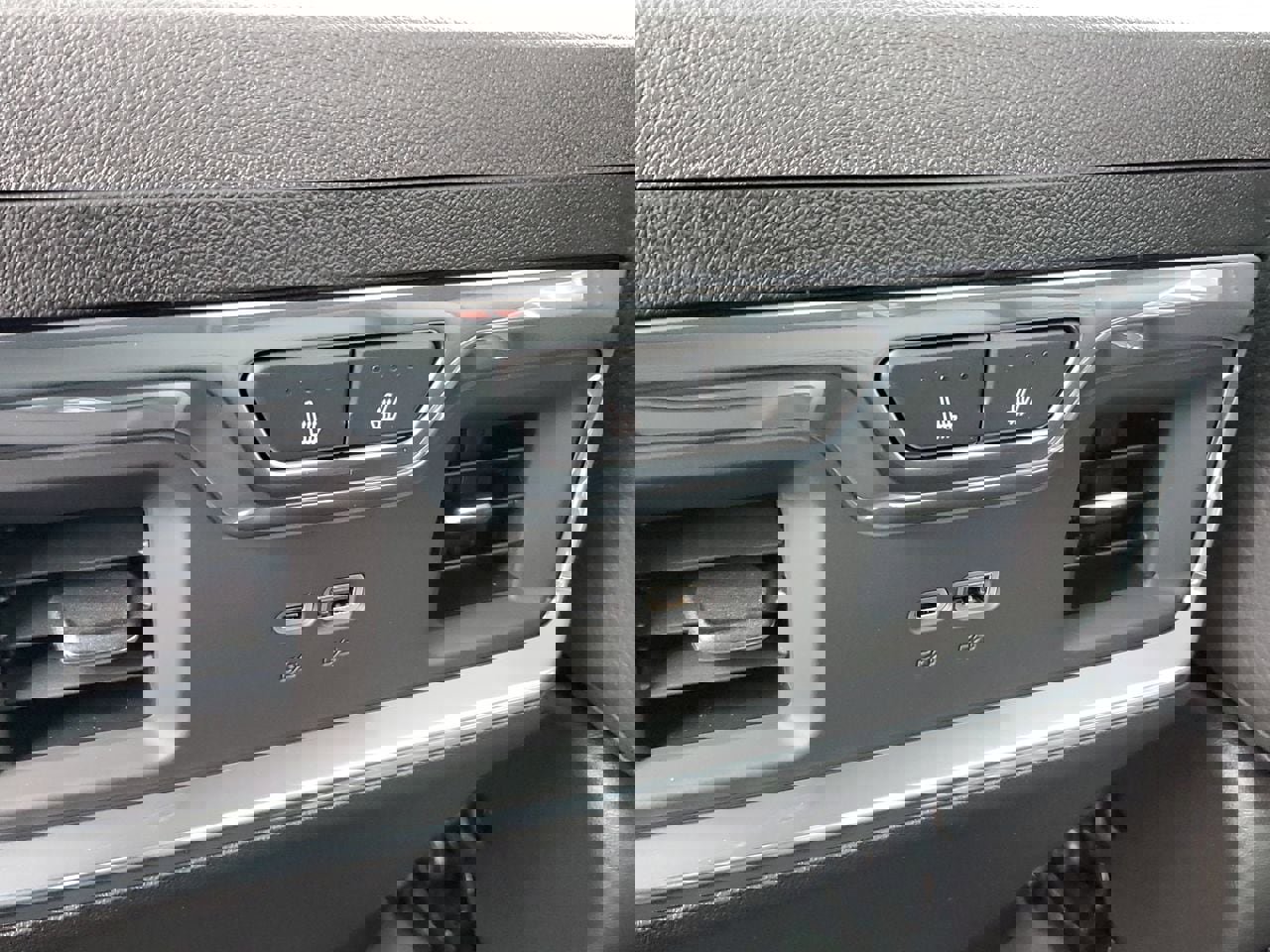 New 2025 GMC Sierra 3500 Denali w/ Denali Reserve Package image 58