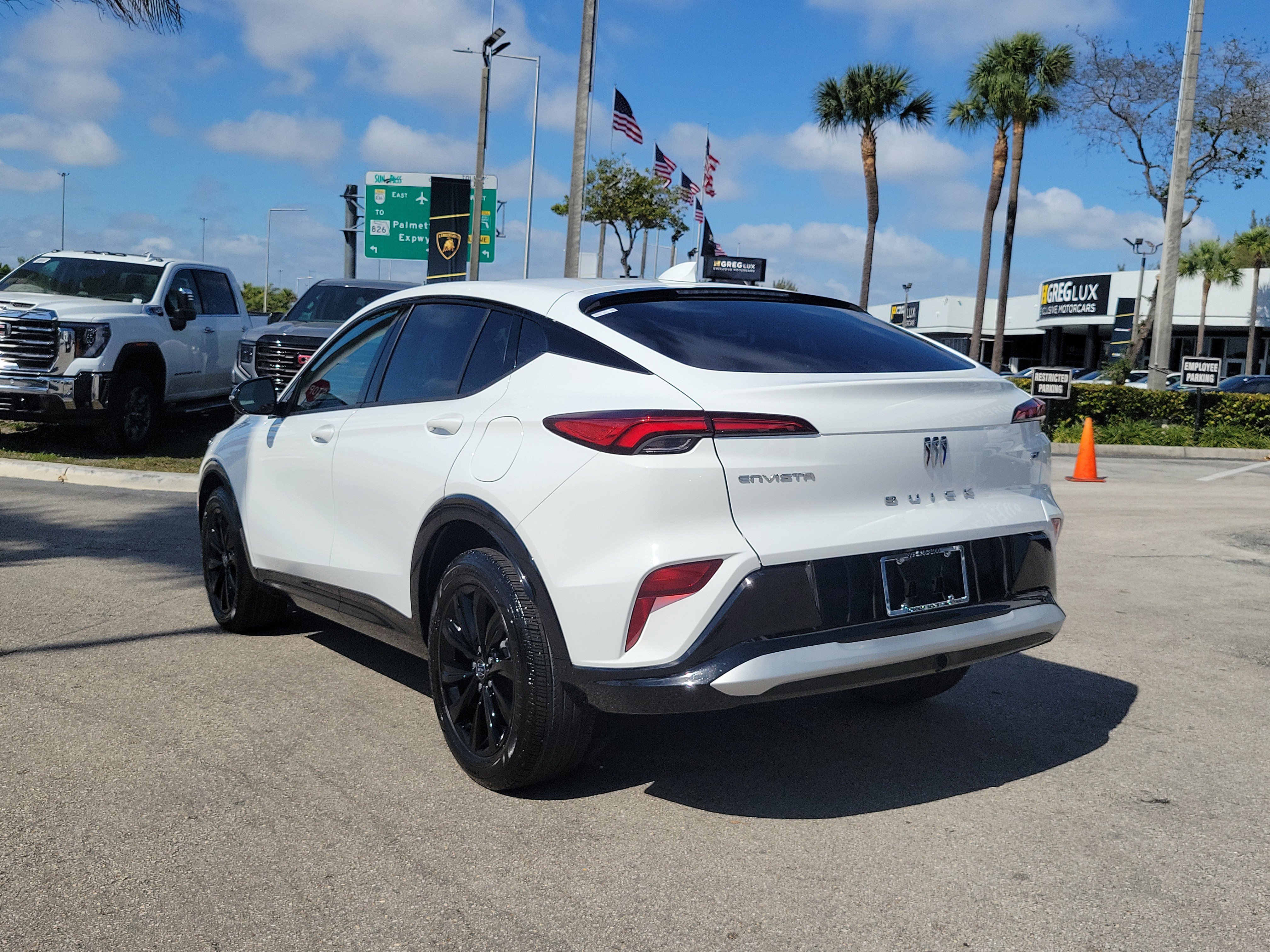 Used 2024 Buick Envista Sport Touring w/ Convenience II Package image 7