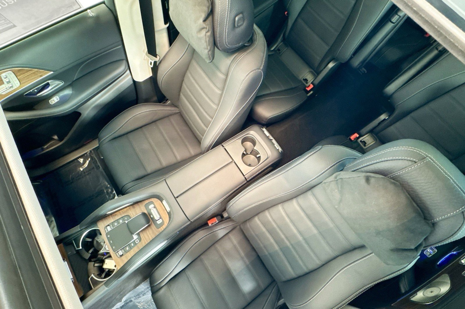 New 2026 Mercedes-Benz GLS 580 4MATIC image 19