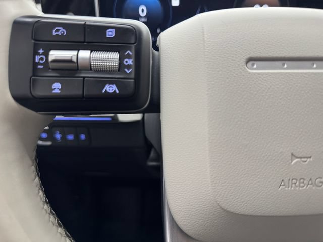 Used 2025 Hyundai Santa Fe Calligraphy FWD image 24