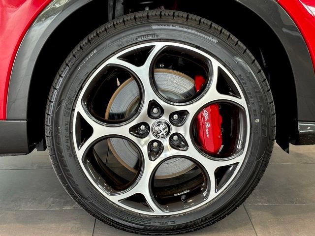 Used 2024 Alfa Romeo Tonale Veloce AWD/4WD image 47