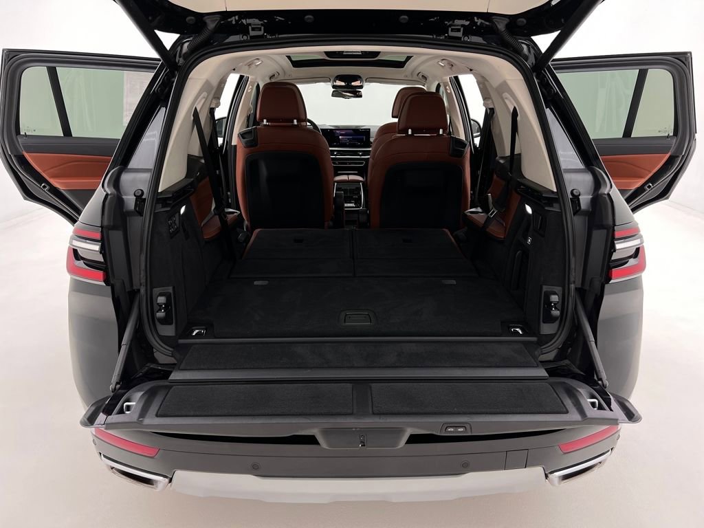Certified 2023 BMW X7 xDrive40i w/ Climate Comfort Package image 29