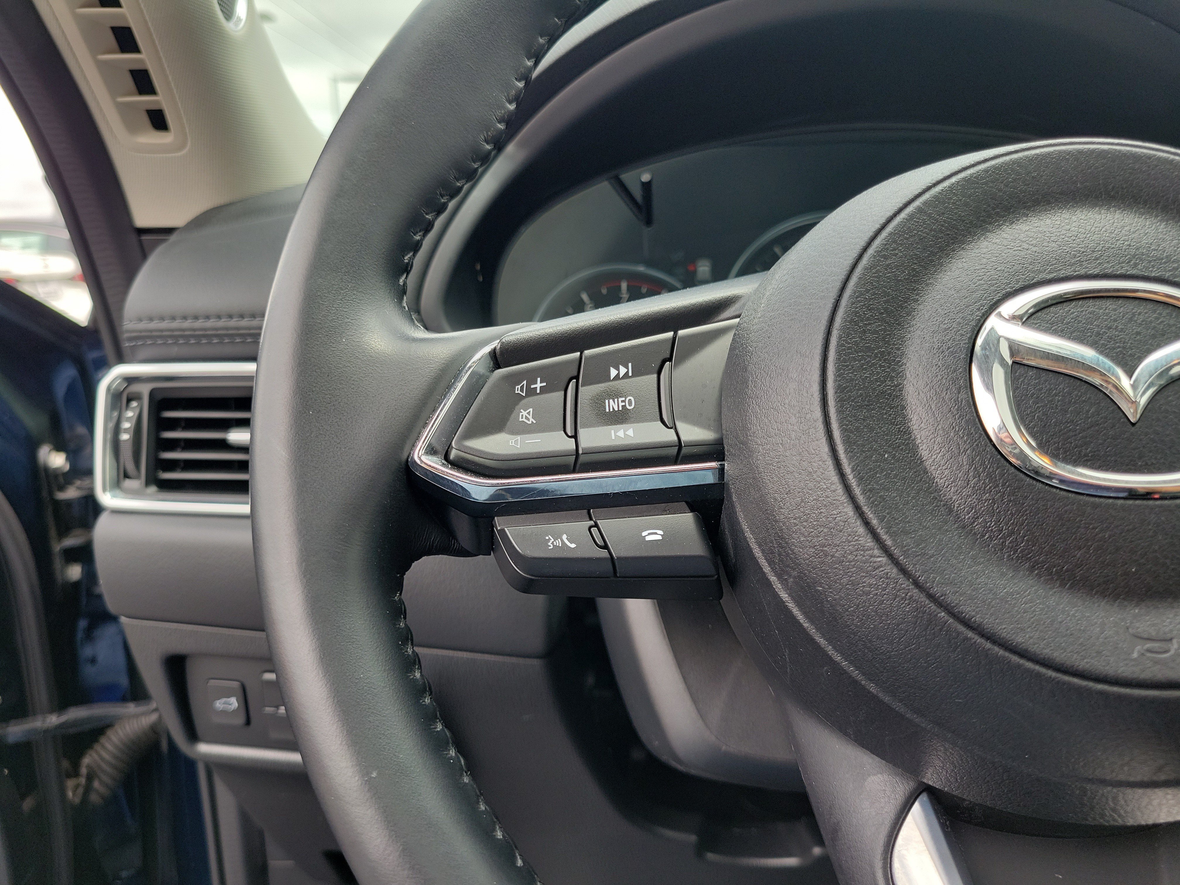 Used 2023 MAZDA CX-5 AWD 2.5 S w/ Premium Plus Pkg image 22