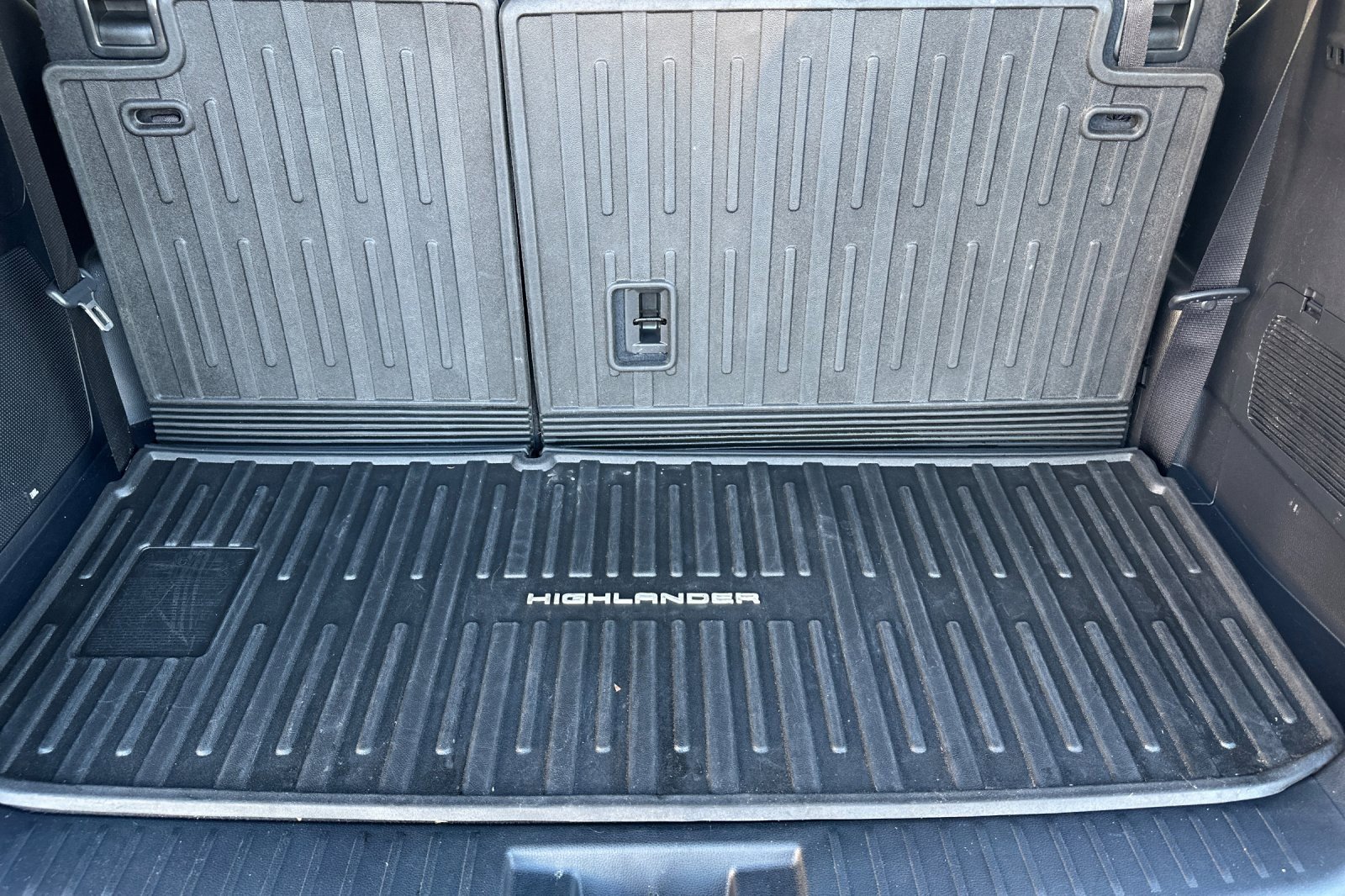 Certified 2022 Toyota Highlander Platinum image 21