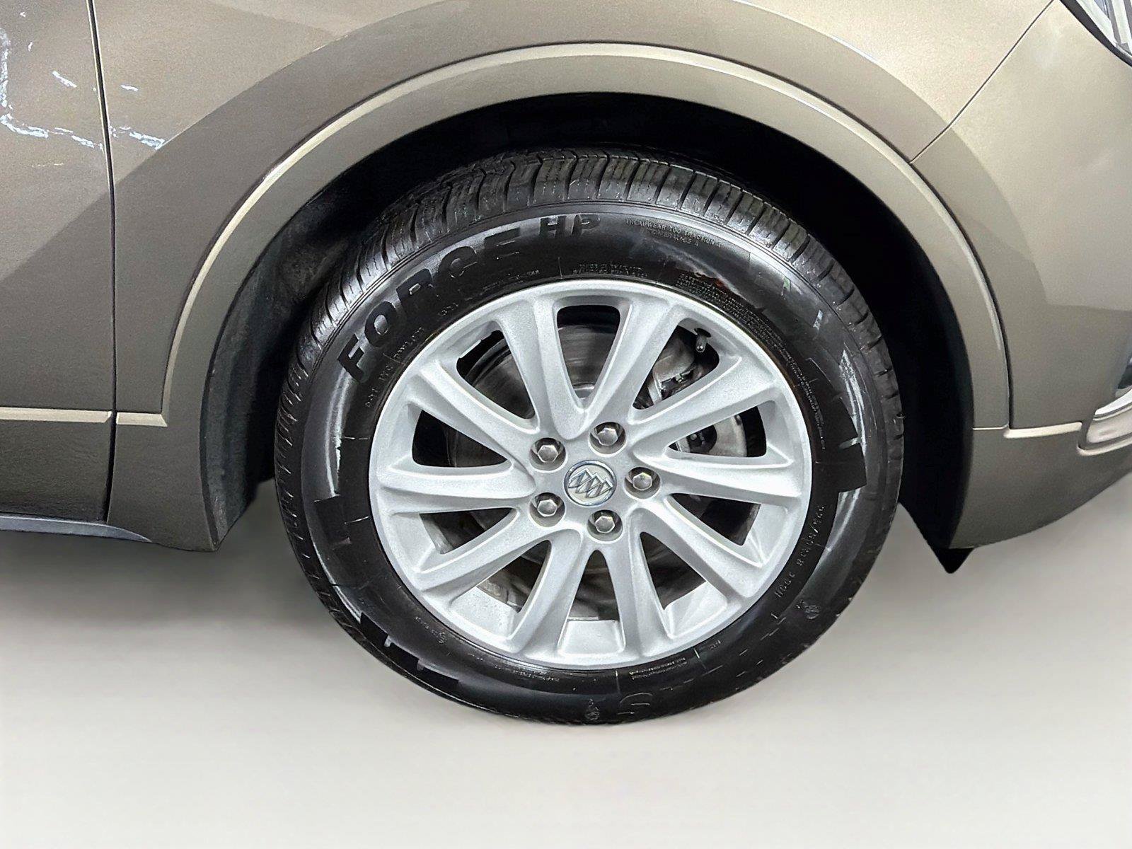 Used 2019 Buick Envision Essence AWD/4WD image 36