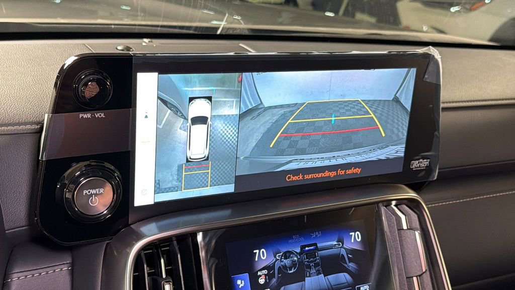 New 2026 Lexus LX 700h Luxury image 31