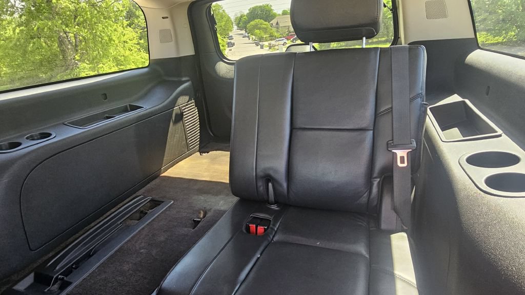 Used 2008 Cadillac Escalade ESV AWD image 8
