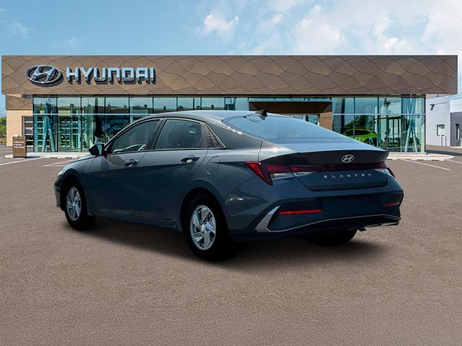 New 2025 Hyundai Elantra SE FWD image 5