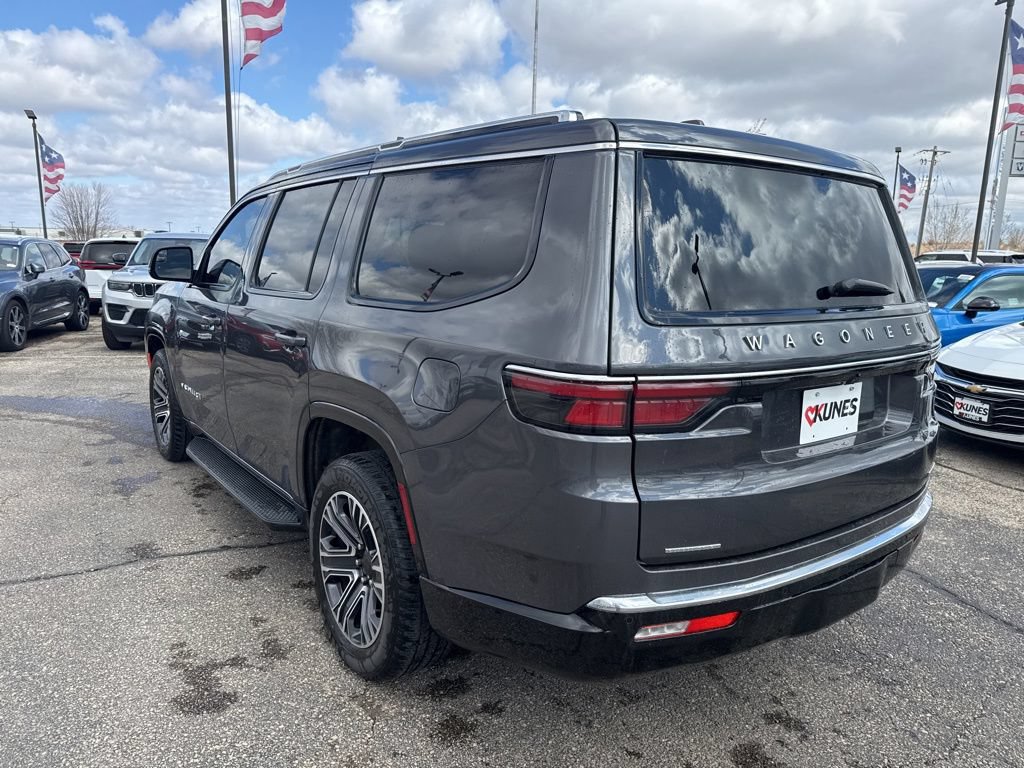 Used 2023 Jeep Wagoneer Series II w/ Flexible Seating Group AWD/4WD image 8