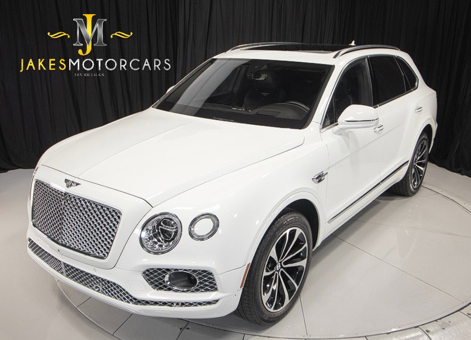 Used 2017 Bentley Bentayga image 18