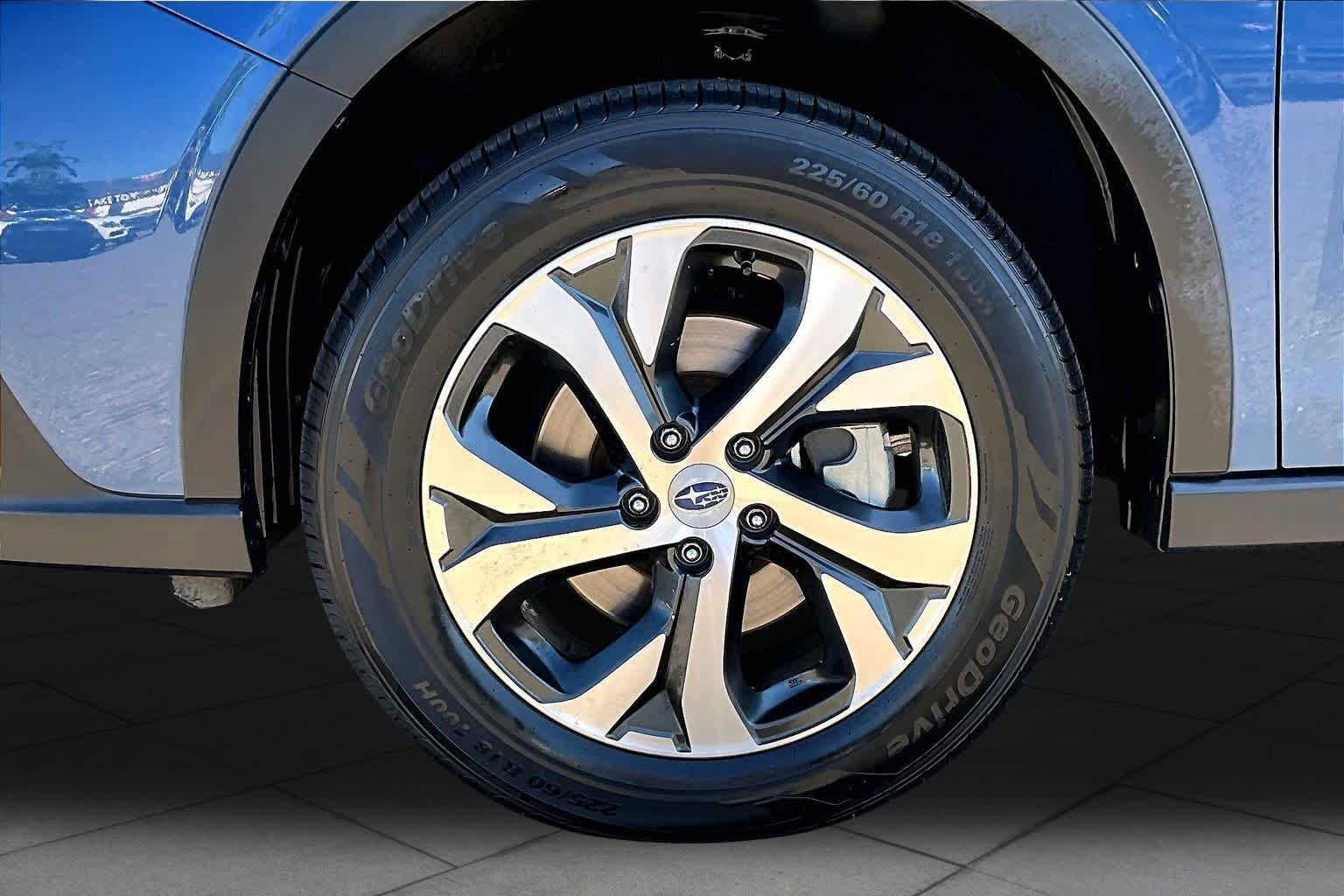 Used 2022 Subaru Outback Limited AWD/4WD image 10
