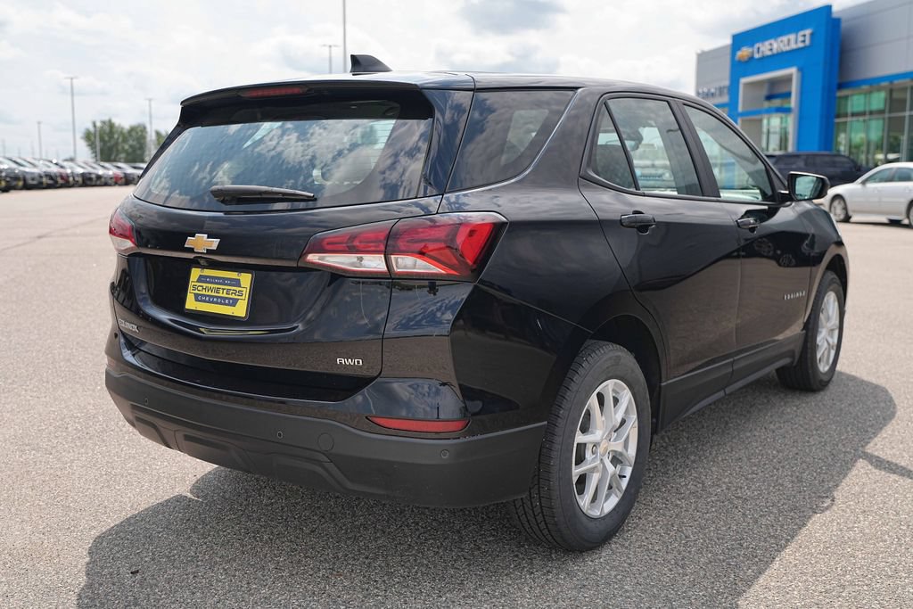 Used 2022 Chevrolet Equinox LS AWD/4WD image 6
